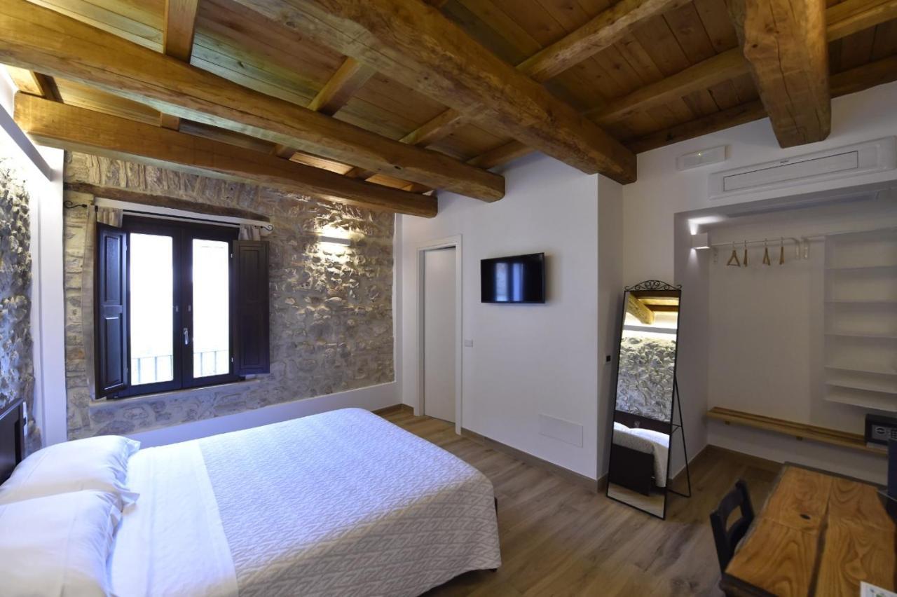 Le Benedettine Affittacamere Relais Fondi Exteriér fotografie